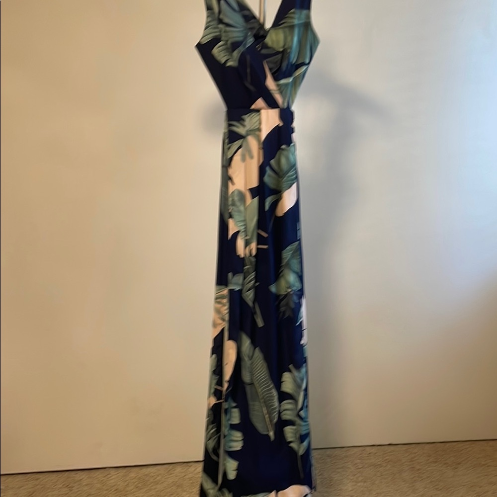 Tropical Leaf Print Maxi Dress in Navy and Green Body Suit Top